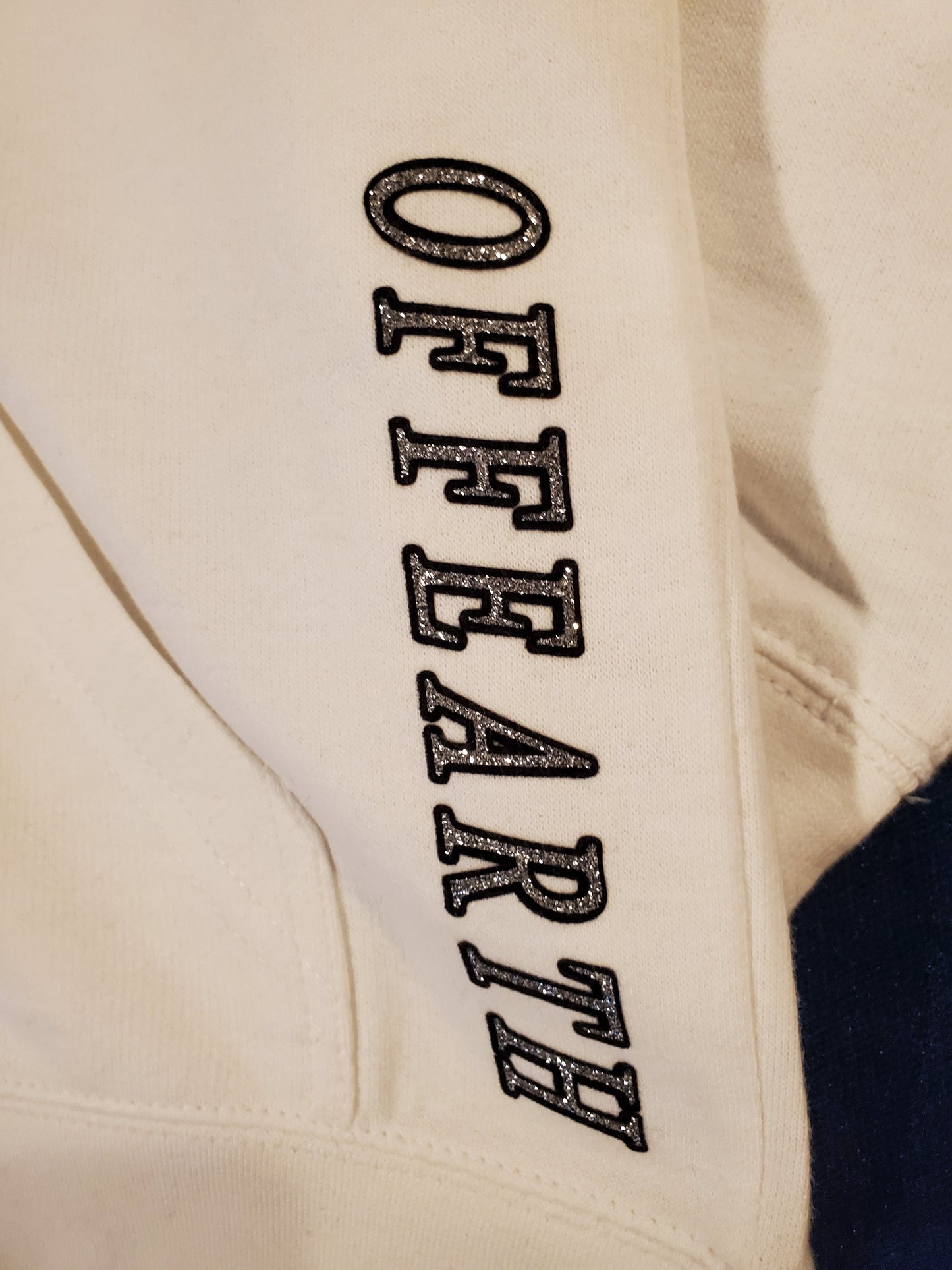 OFF EARTH BIG LOGO HOODIE